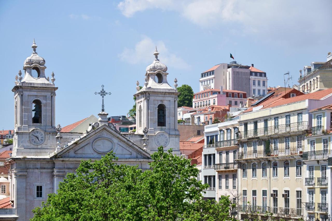 Sunny Pink Street Historical Apt, By Timecooler Lisboa Εξωτερικό φωτογραφία
